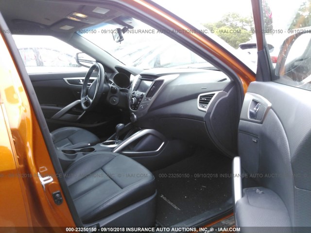 KMHTC6AD5FU223172 - 2015 HYUNDAI VELOSTER ORANGE photo 5