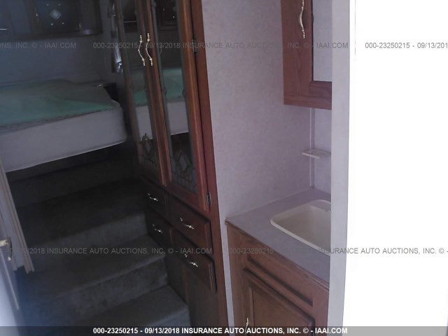 4YDF27529X1007022 - 1999 KEYSTONE SPRINTER WHITE photo 6