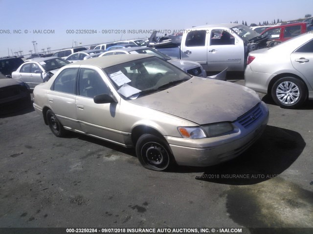 JT2BG22K4W0127513 - 1998 TOYOTA CAMRY CE/LE/XLE 金色 照片 1