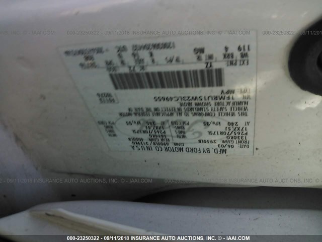 1FMRU15W23LC49655 - 2003 FORD EXPEDITION XLT WHITE photo 9