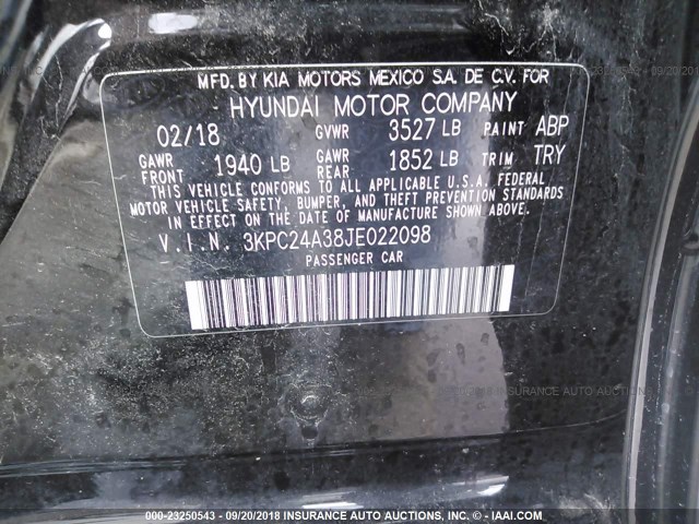 3KPC24A38JE022098 - 2018 HYUNDAI ACCENT SEL BLACK photo 9