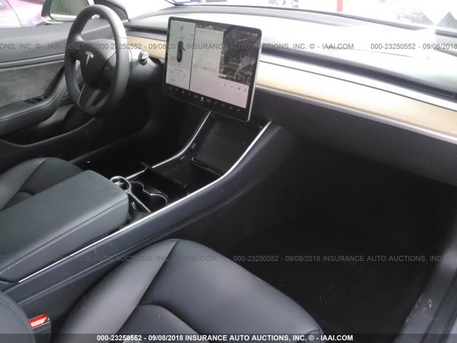 5YJ3E1EA1JF031380 - 2018 TESLA MODEL 3 შავი ფოტო 5