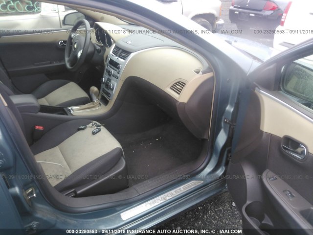 1G1ZG57B59F146498 - 2009 CHEVROLET MALIBU LS Yaşıl foto 5