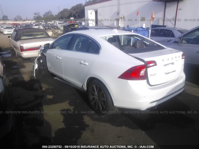 LYV402HK4JB166707 - 2018 VOLVO S60 PREMIER WHITE photo 3