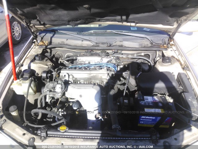 4T1BG22K71U080711 - 2001 TOYOTA CAMRY CE/LE/XLE 棕色 照片 10