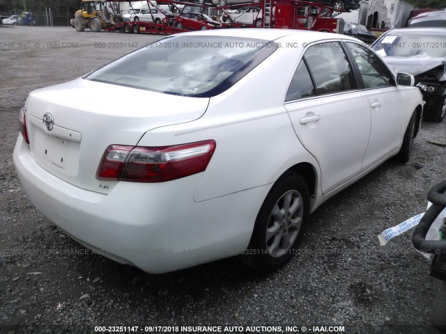 4T1BE46K48U740497 - 2008 TOYOTA CAMRY CE/LE/XLE/SE WHITE photo 4