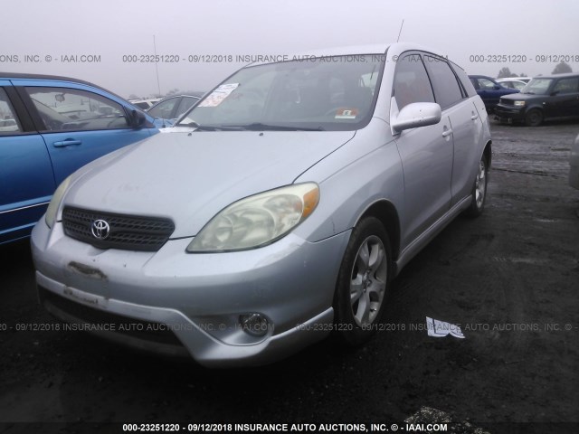2T1KR32E95C337174 - 2005 TOYOTA COROLLA MATRIX XR SILVER photo 2