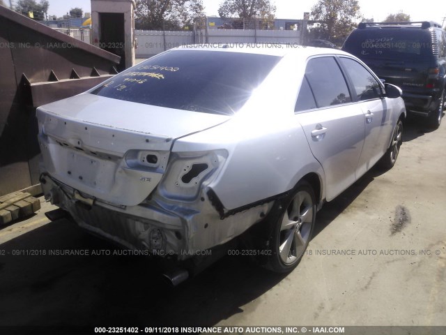 4T1BK1FK1CU016895 - 2012 TOYOTA CAMRY SE/XLE SILVER photo 4