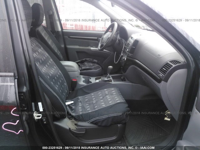 5XYZG3ABXBG002128 - 2011 HYUNDAI SANTA FE GLS BLACK photo 5