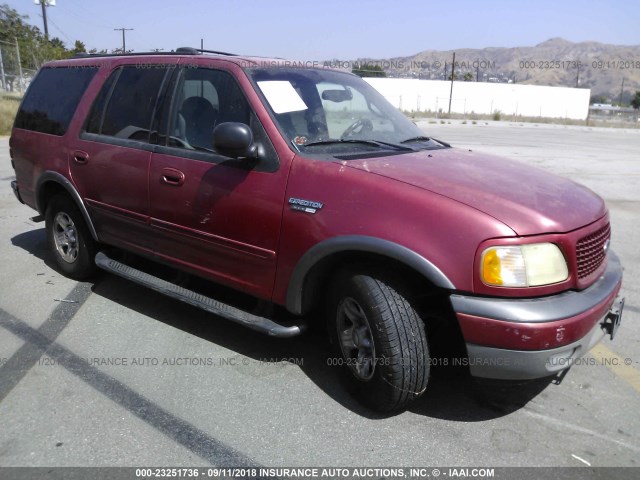 1FMRU1568YLC28221 - 2000 FORD EXPEDITION XLT RED photo 1