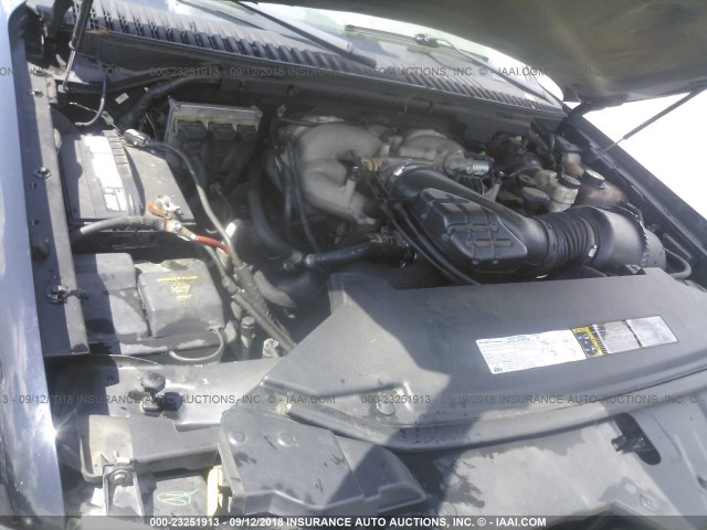 5LMFU27R64LJ12247 - 2004 LINCOLN NAVIGATOR Czarny zdjęcie 10