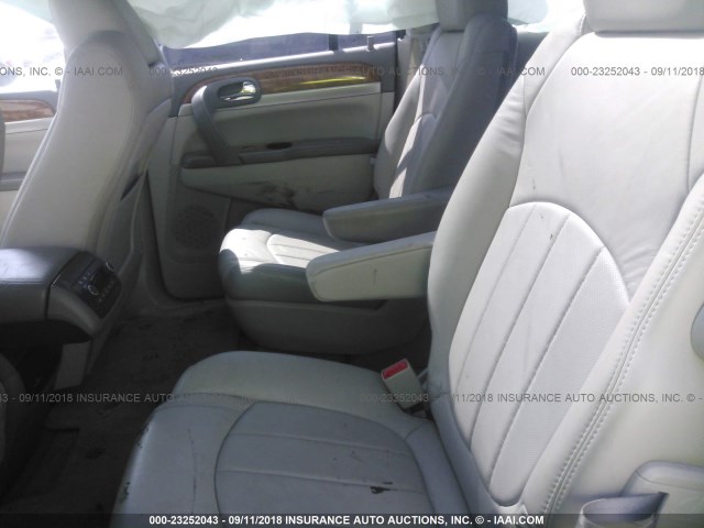 5GAKVCED6BJ300311 - 2011 BUICK ENCLAVE CXL 银色 照片 8