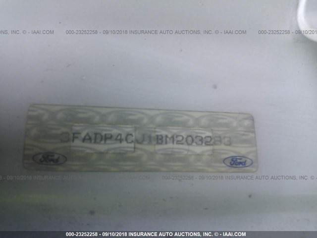 3FADP4CJ1BM203283 - 2011 FORD FIESTA SEL WHITE photo 9