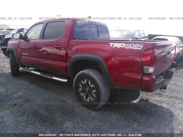 3TMCZ5AN8HM090291 - 2017 TOYOTA TACOMA DBL CAB/SR/TRDSPT/OR/PRO წითელი ფოტო 3