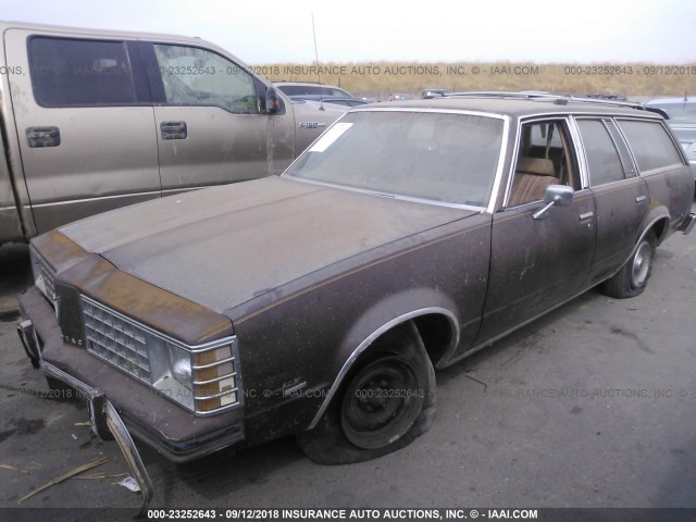 2D35H9P574498 - 1979 PONTIAC STATION WAGON  BROWN photo 2