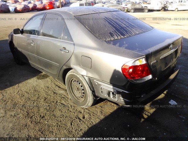 4T1BE30KX5U948253 - 2005 TOYOTA CAMRY LE/XLE/SE 灰色 照片 3