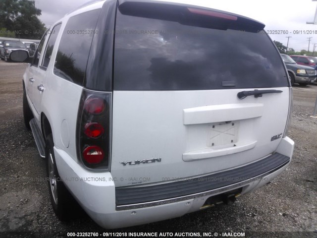 1GKFK63887J188574 - 2007 GMC YUKON DENALI WHITE photo 3