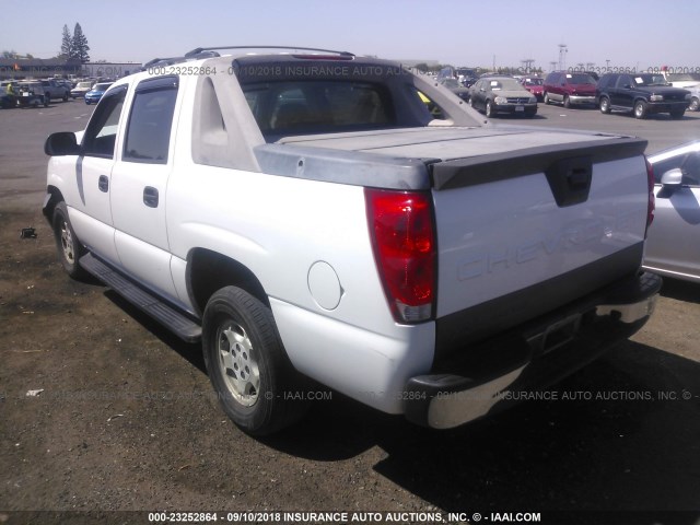 3GNEC12Z96G136136 - 2006 CHEVROLET AVALANCHE C1500 WHITE photo 3