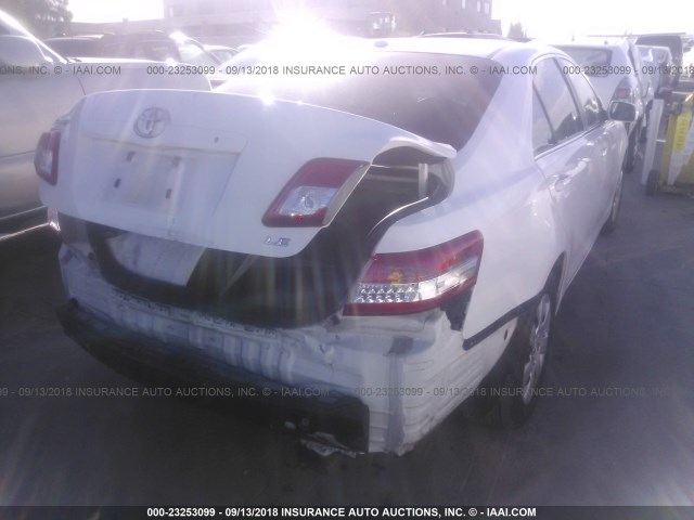 4T1BF3EK2AU567593 - 2010 TOYOTA CAMRY SE/LE/XLE 白色 照片 4