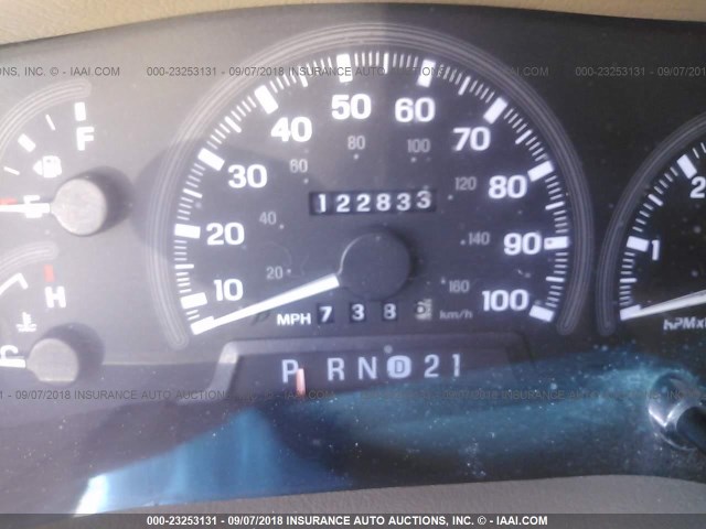 5LMRU27LXWLJ56456 - 1998 LINCOLN NAVIGATOR შავი ფოტო 7