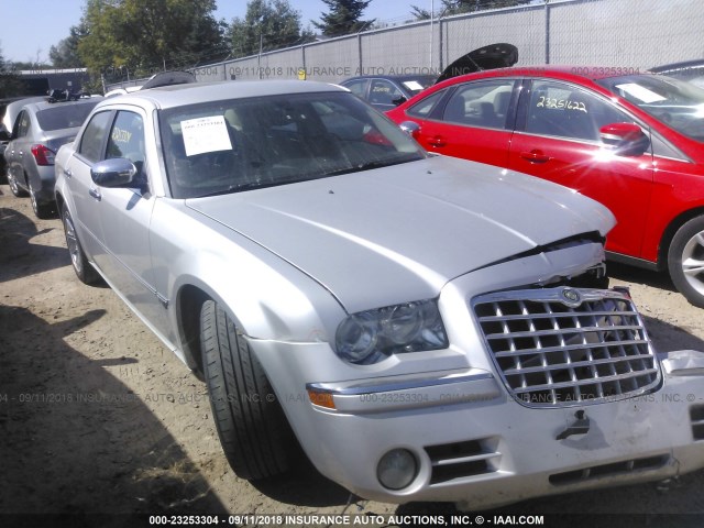 2C3AA63H05H654283 - 2005 CHRYSLER 300C SILVER photo 1