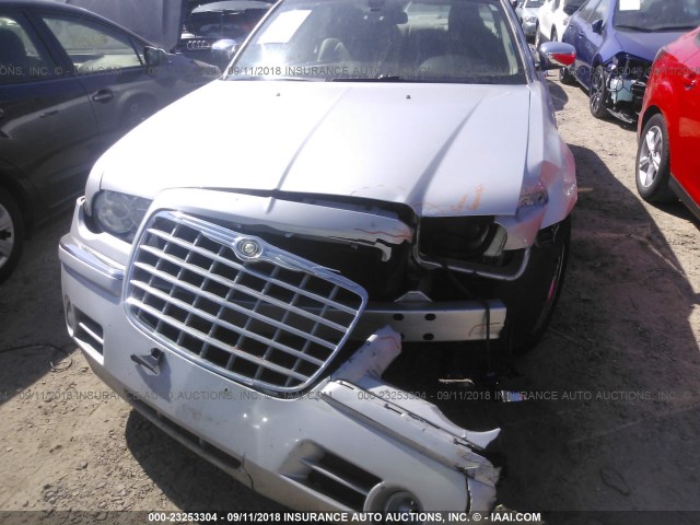 2C3AA63H05H654283 - 2005 CHRYSLER 300C SILVER photo 6