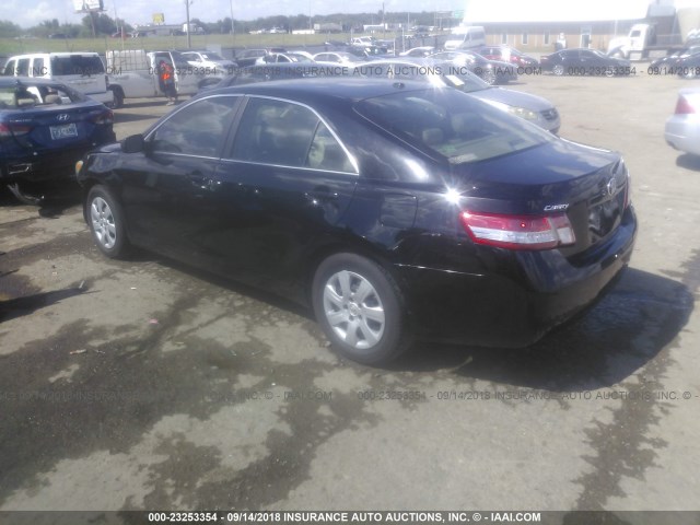 4T1BF3EK3BU677635 - 2011 TOYOTA CAMRY SE/LE/XLE 深蓝色 照片 3