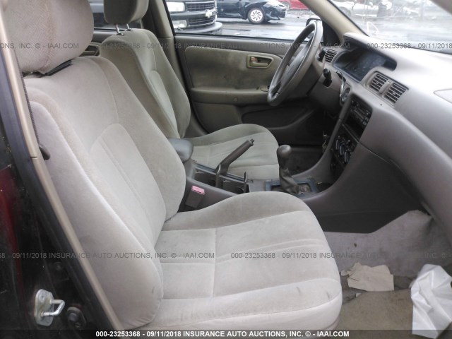 4T1BG22K5XU482431 - 1999 TOYOTA CAMRY CE/LE/XLE 勃艮第红 照片 5