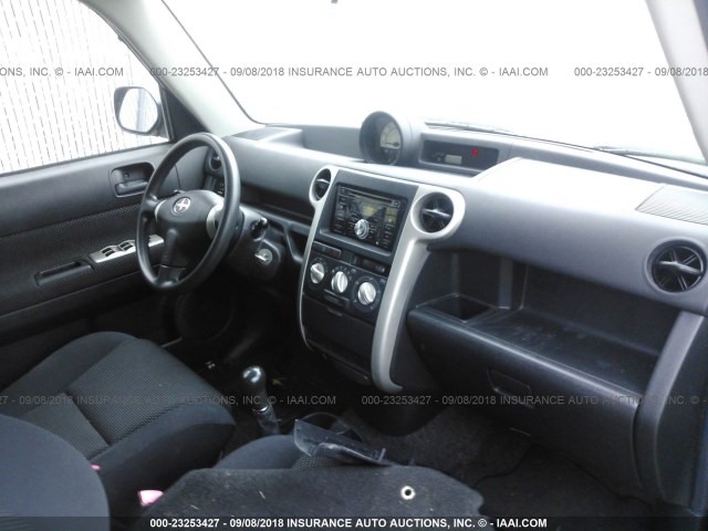 JTLKT334450186122 - 2005 TOYOTA SCION XB Dunkelblau Foto 5