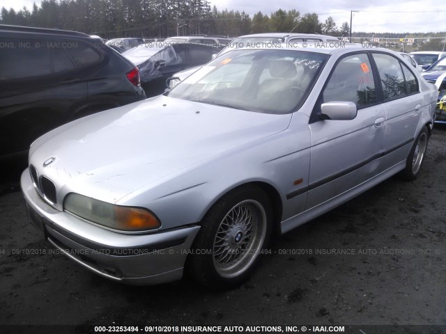 WBADM6349YGU29743 - 2000 BMW 528 I AUTOMATIC SILVER photo 2