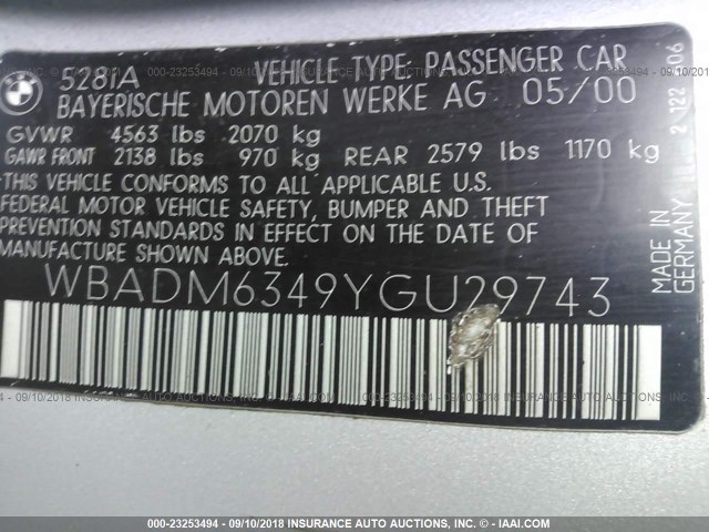 WBADM6349YGU29743 - 2000 BMW 528 I AUTOMATIC SILVER photo 9