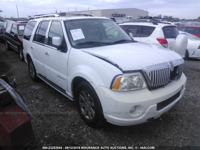 5LMFU27R44LJ06401 - 2004 LINCOLN NAVIGATOR Ақ фото 1