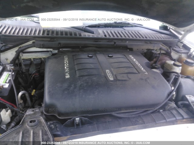 5LMFU27R44LJ06401 - 2004 LINCOLN NAVIGATOR Ақ фото 10