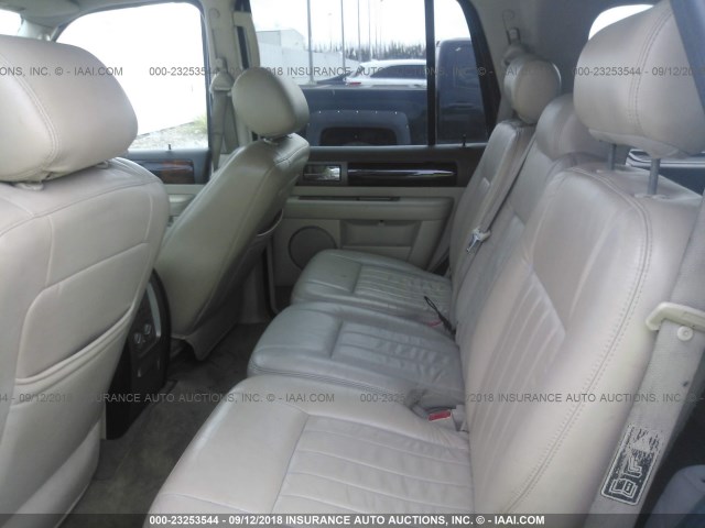 5LMFU27R44LJ06401 - 2004 LINCOLN NAVIGATOR Ақ фото 8