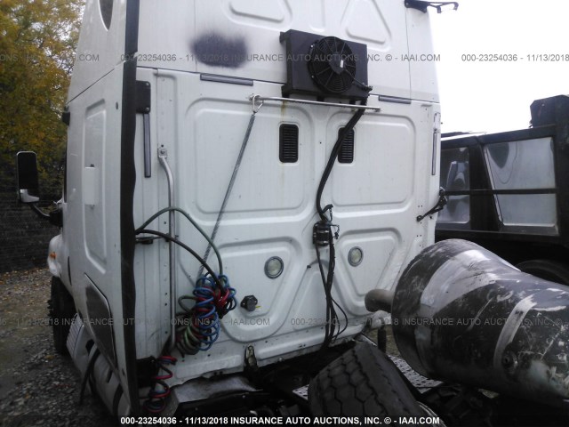 1FUJGLDR6BLBA1997 - 2011 FREIGHTLINER CASCADIA 125  WHITE photo 7