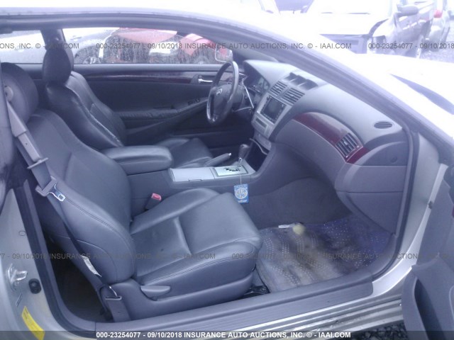 4T1CA30P84U010696 - 2004 TOYOTA CAMRY SOLARA SE/SLE Gümüş foto 5