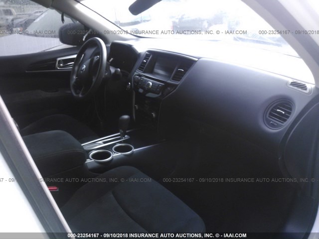 5N1AR2MN8DC665188 - 2013 NISSAN PATHFINDER S/SV/SL/PLATINUM WHITE photo 5