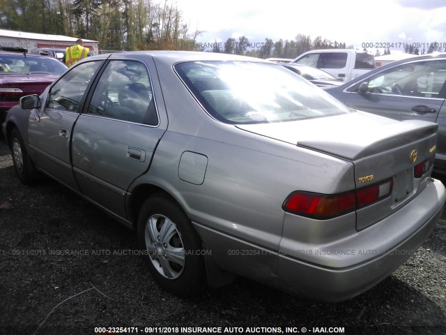 JT2BG22KXV0054470 - 1997 TOYOTA CAMRY LE/XLE 金色 照片 3