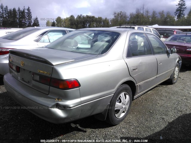JT2BG22KXV0054470 - 1997 TOYOTA CAMRY LE/XLE 金色 照片 4