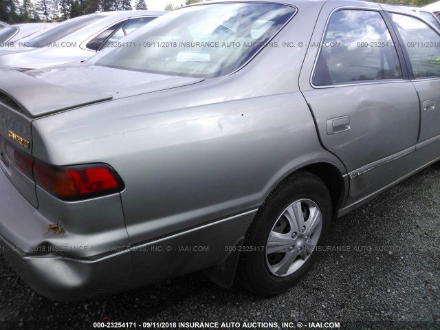JT2BG22KXV0054470 - 1997 TOYOTA CAMRY LE/XLE 金色 照片 6