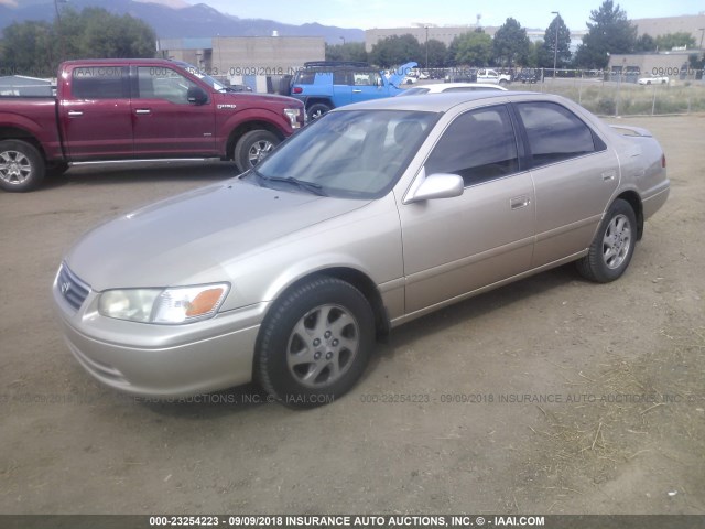 JT2BF28KXY0289272 - 2000 TOYOTA CAMRY LE/XLE Beige Foto 2