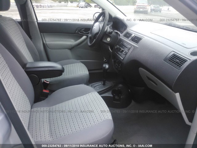 1FAFP34N67W311393 - 2007 FORD FOCUS ZX4/S/SE/SES 银色 照片 5