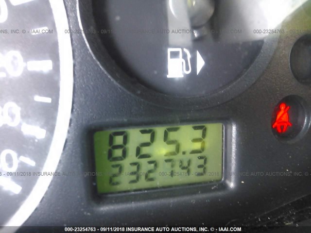 1FAFP34N67W311393 - 2007 FORD FOCUS ZX4/S/SE/SES 银色 照片 7