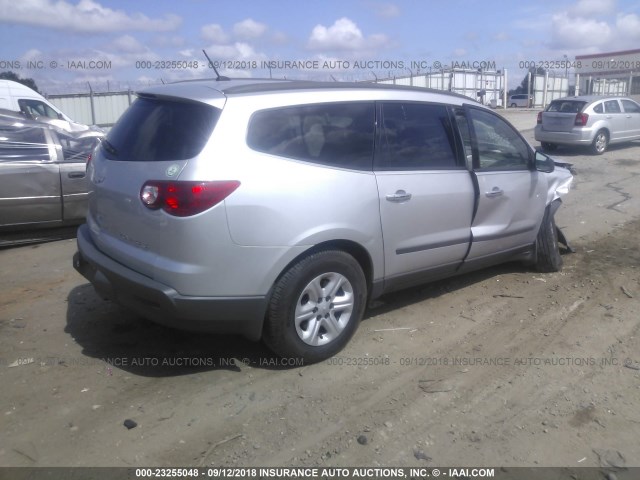 1GNER13D69S101441 - 2009 CHEVROLET TRAVERSE LS SILVER photo 4