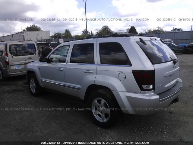 1J4HR58N05C546027 - 2005 JEEP GRAND CHEROKEE LIMITED SILVER photo 3