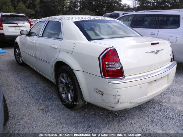 2C3KA33G88H139966 - 2008 CHRYSLER 300 LIMITED CREAM photo 3