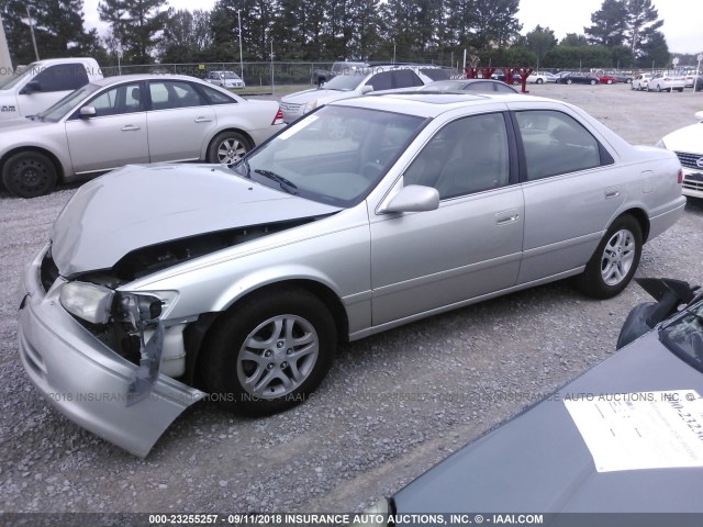 4T1BG22K6YU009770 - 2000 TOYOTA CAMRY CE/LE/XLE 银色 照片 2