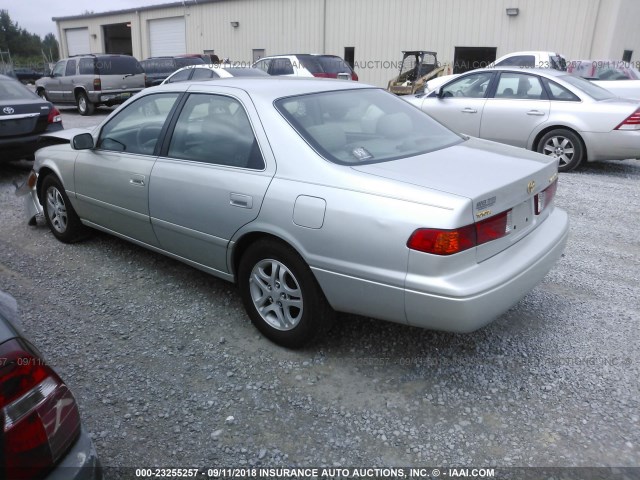 4T1BG22K6YU009770 - 2000 TOYOTA CAMRY CE/LE/XLE 银色 照片 3
