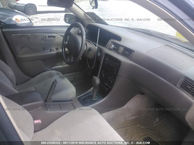 4T1BF22K71U969446 - 2001 TOYOTA CAMRY LE/XLE BURGUNDY photo 5