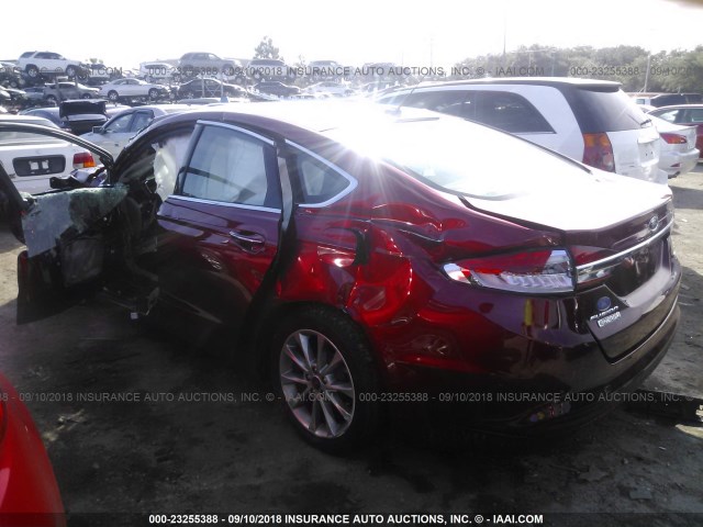 3FA6P0PU3JR142848 - 2018 FORD FUSION SE PHEV MAROON photo 3